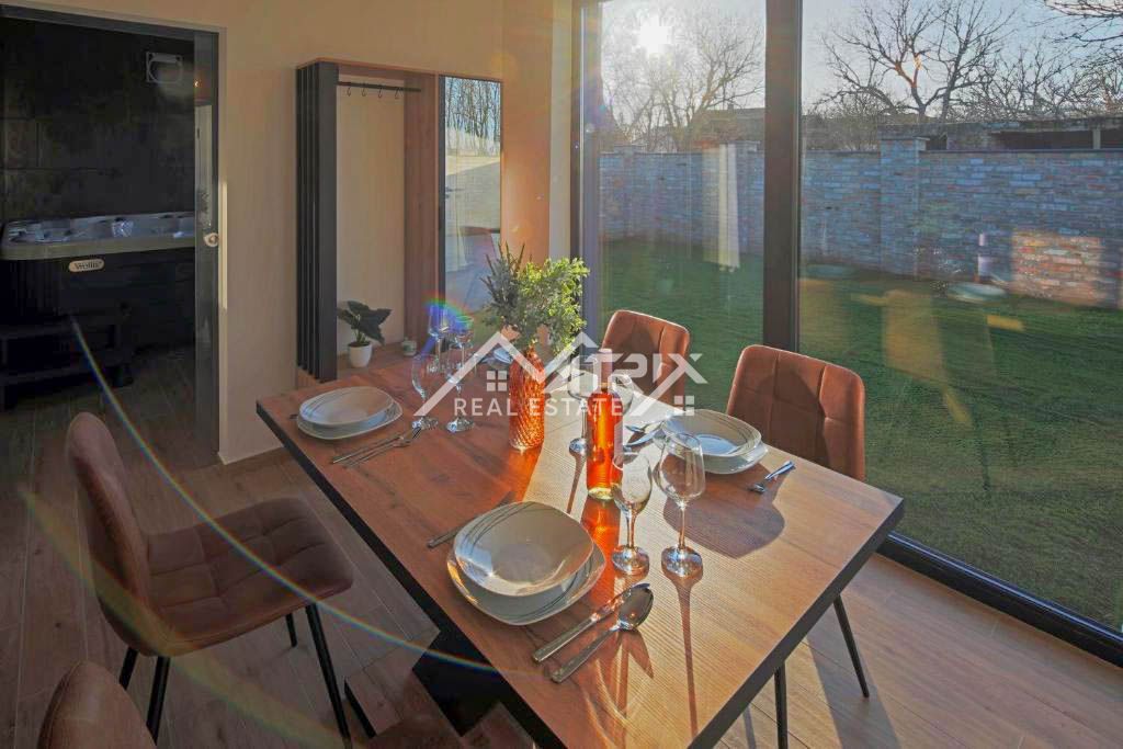 Stanovanje Kopačevo, Bilje, 370m2