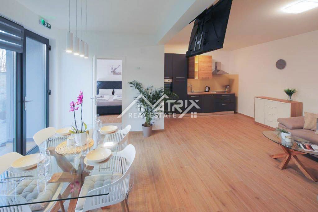 Stanovanje Kopačevo, Bilje, 370m2