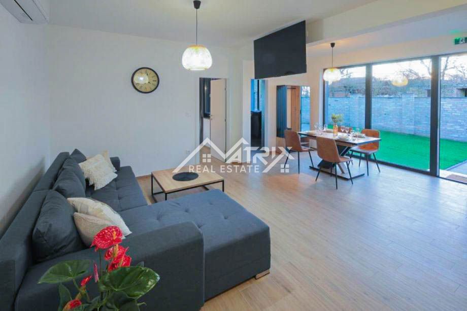 Stanovanje Kopačevo, Bilje, 370m2