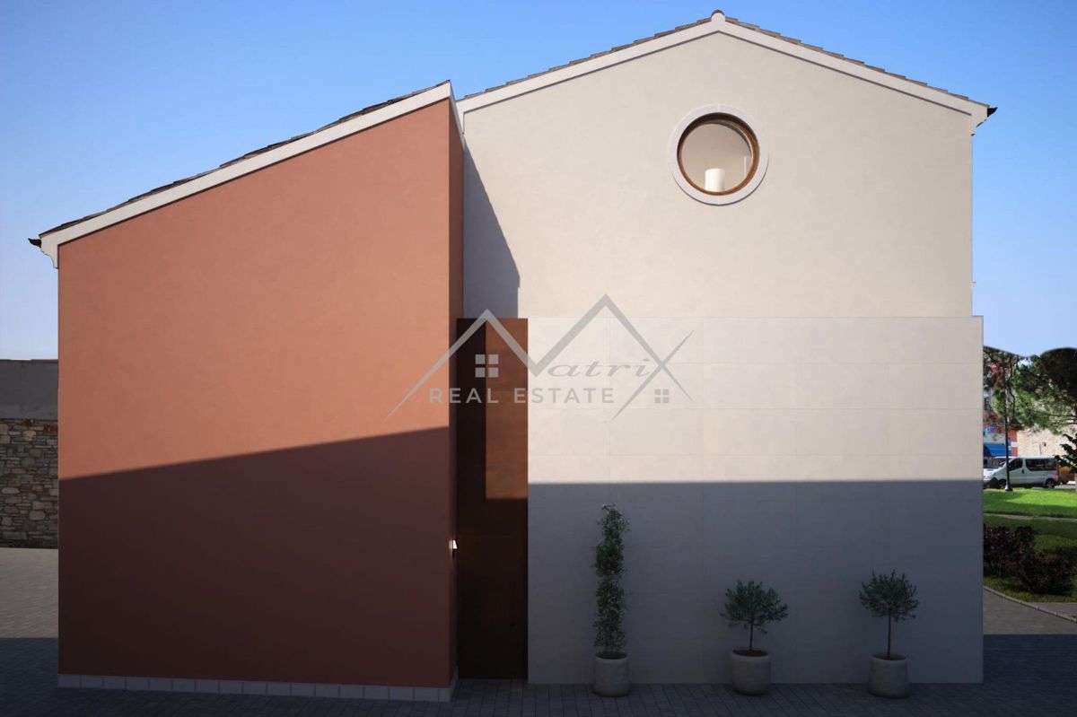 Novigrad center, stanovanje z dvema spalnicama in natkrito teraso