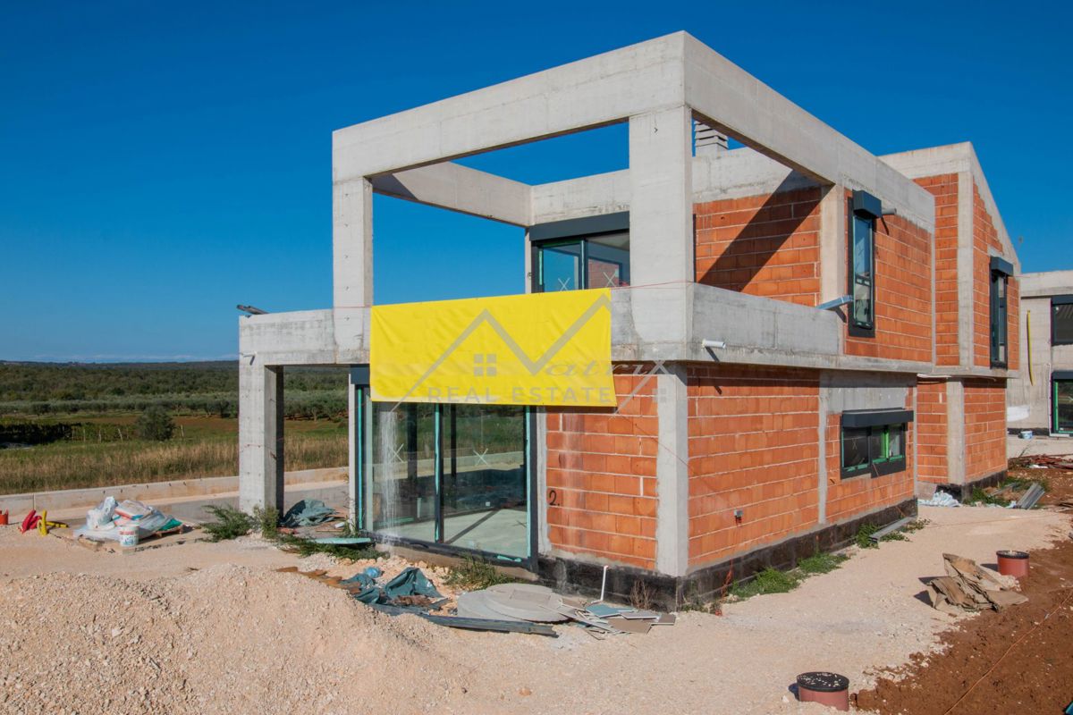 Okolica Poreča, Luksuzna in moderna vila na top lokaciji