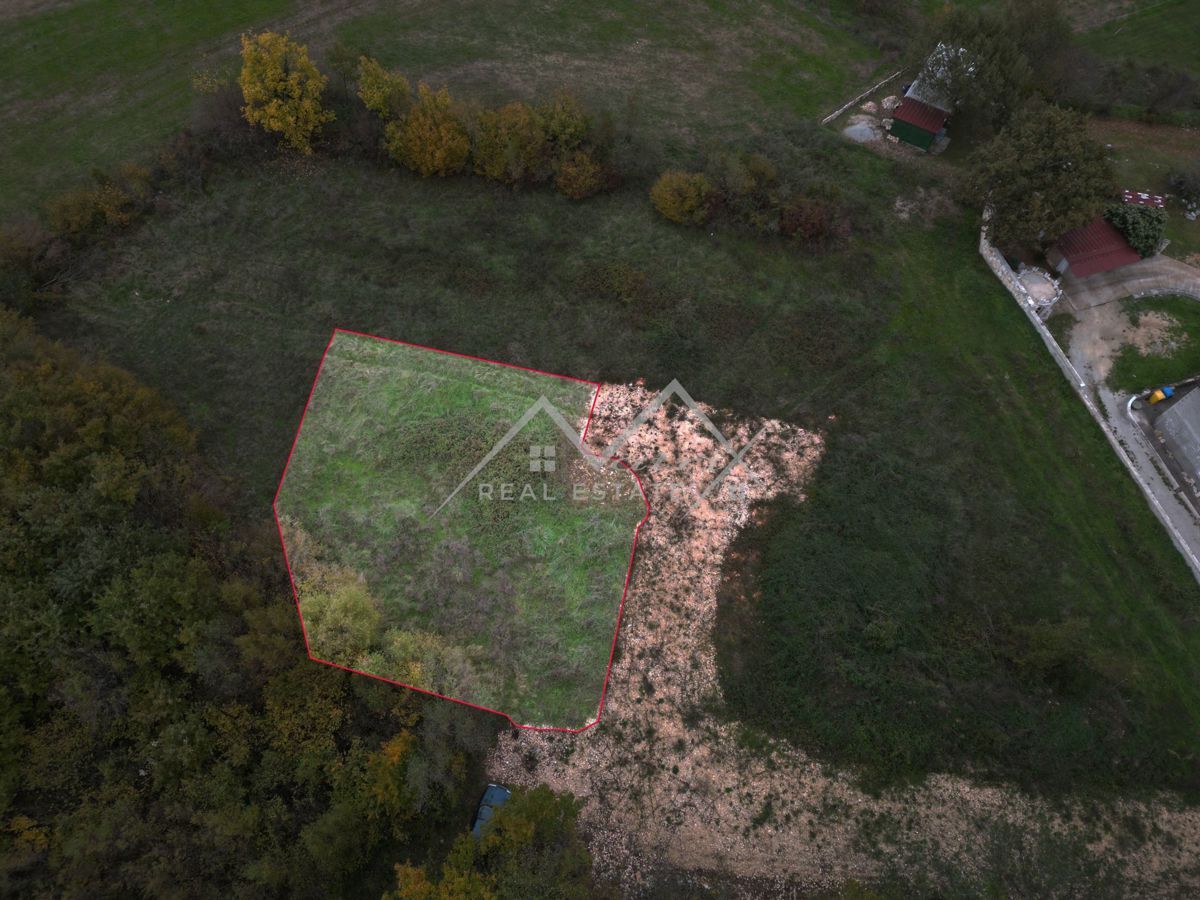 Poreč okolica, zemljišče s projektom