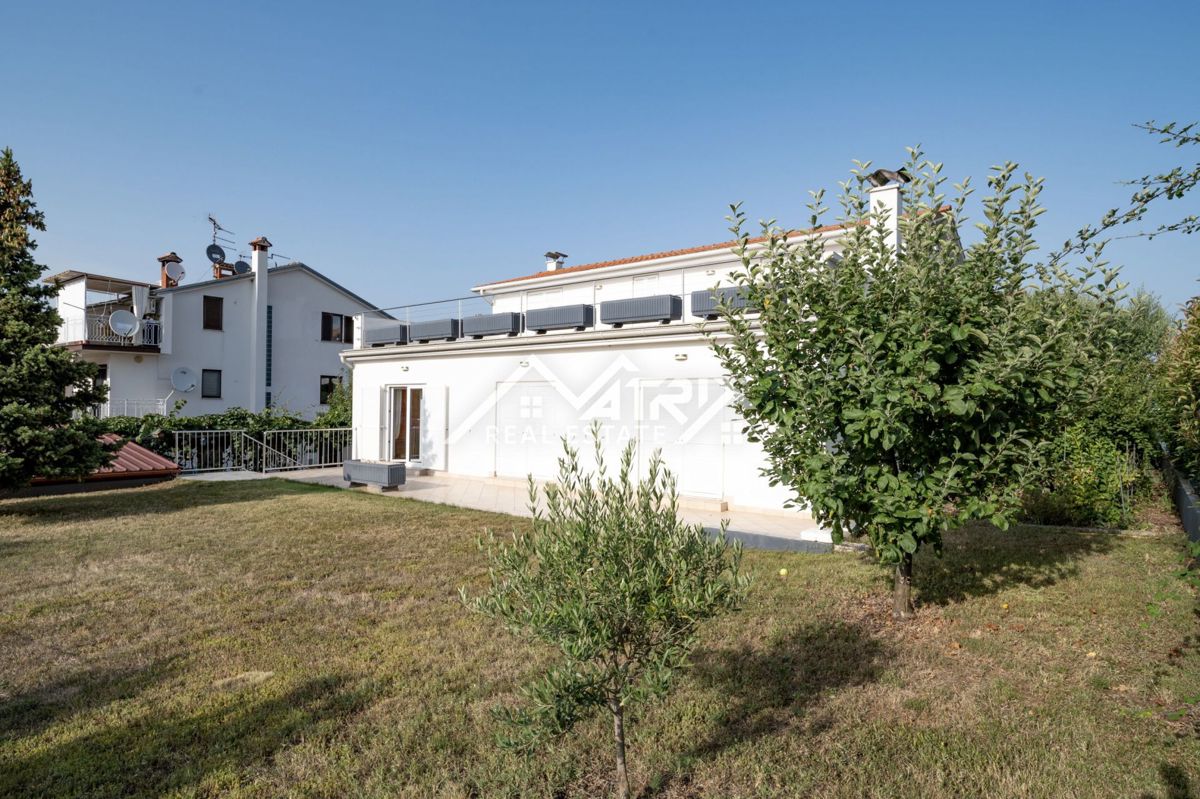 Poreč okolica, prostorna hiša 5 km od Poreča