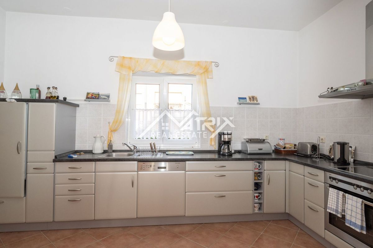 Poreč okolica, prostorna hiša 5 km od Poreča