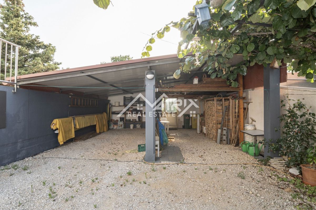 Poreč okolica, prostorna hiša 5 km od Poreča