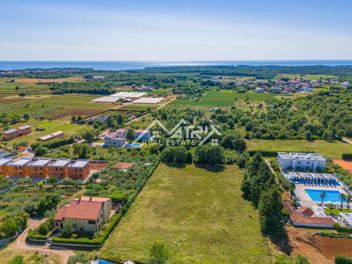 Poreč, Kukci- Novogradnja v bližini morja in pogled na morje