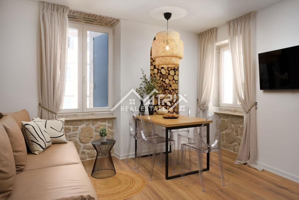 Rovinj, dizajnersko stanovanje v starem gradu blizu morja