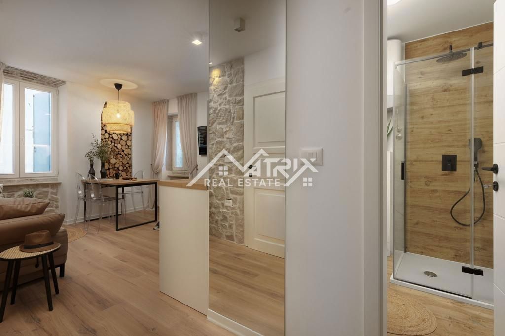 Rovinj, dizajnersko stanovanje v starem gradu blizu morja