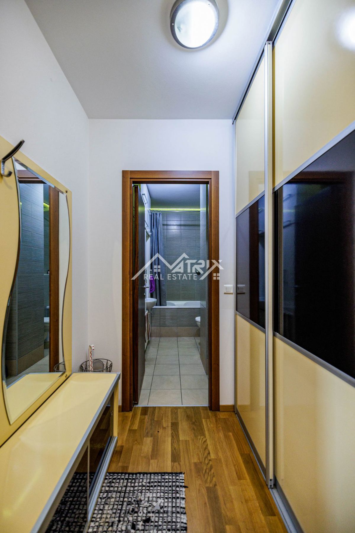 Stanovanje Osijek, 70m2