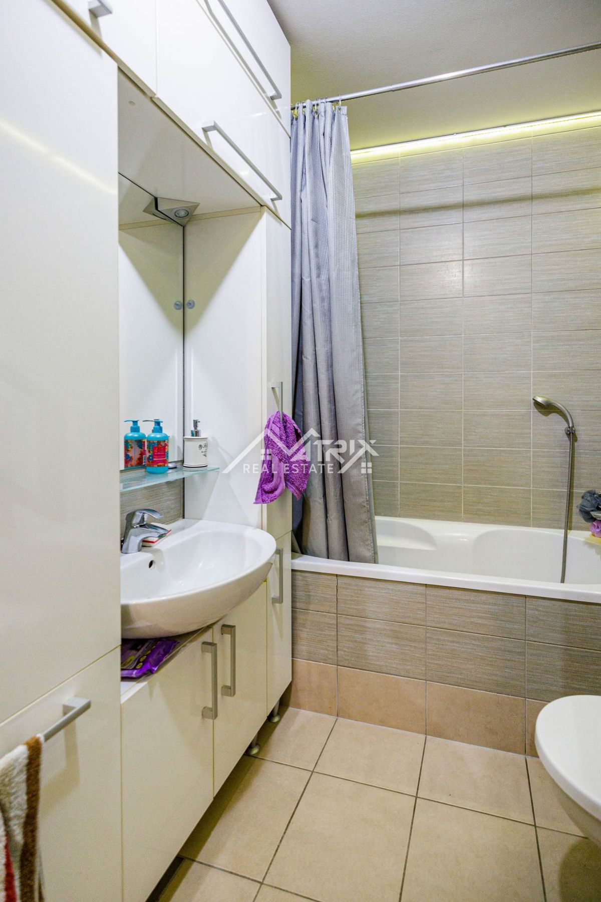 Stanovanje Osijek, 70m2