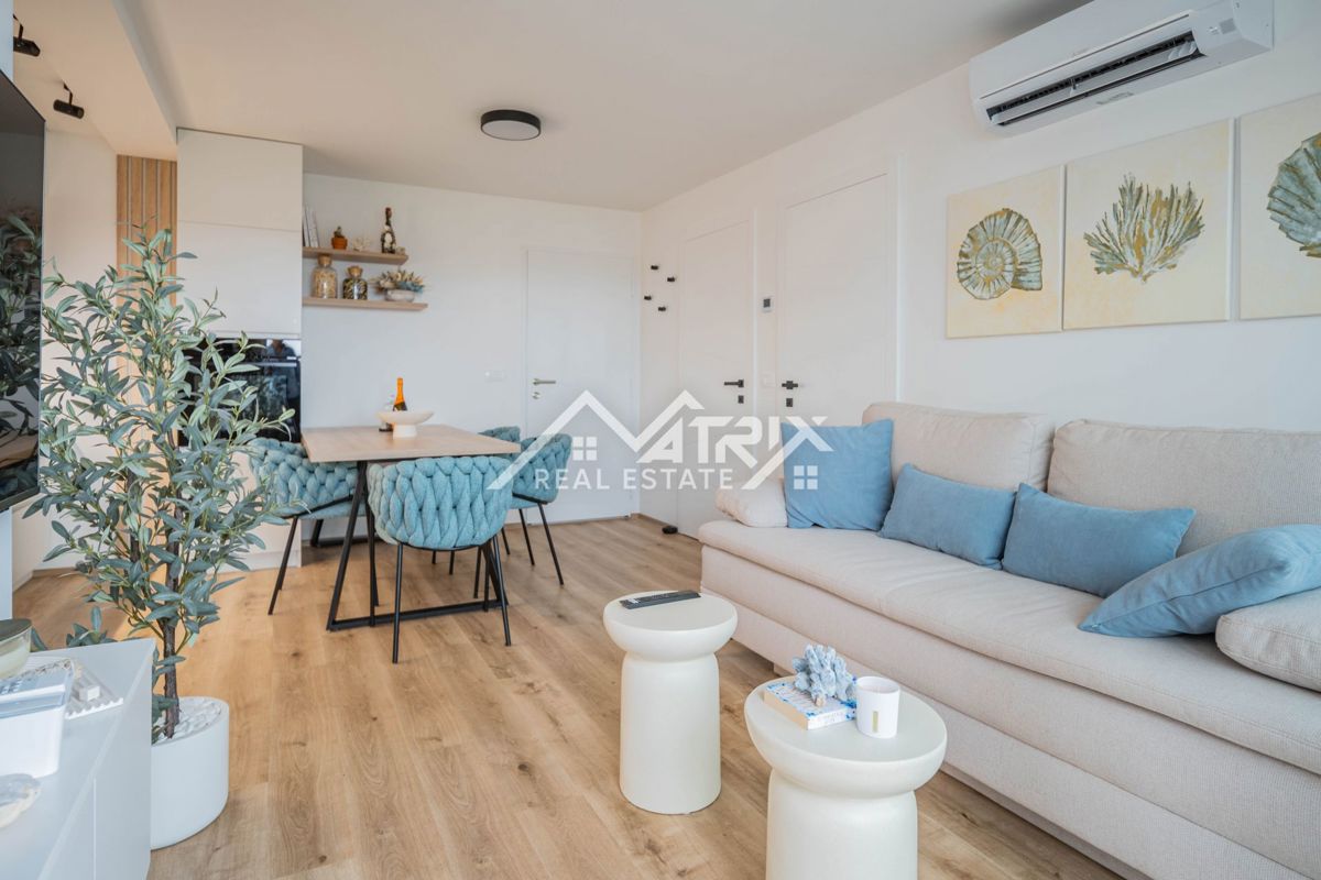 Medulin, SMART HOME stanovanje s teraso in parkirnim mestom