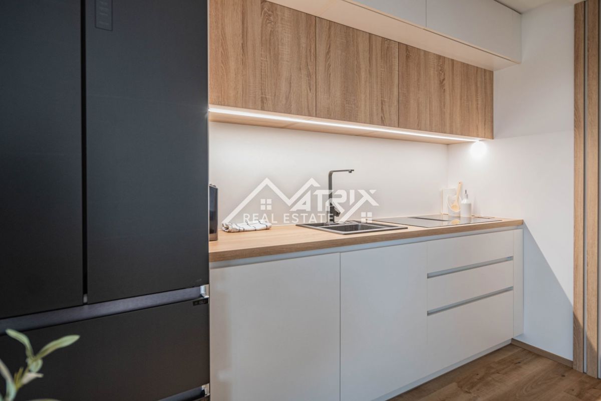 Medulin, SMART HOME stanovanje s teraso in parkirnim mestom