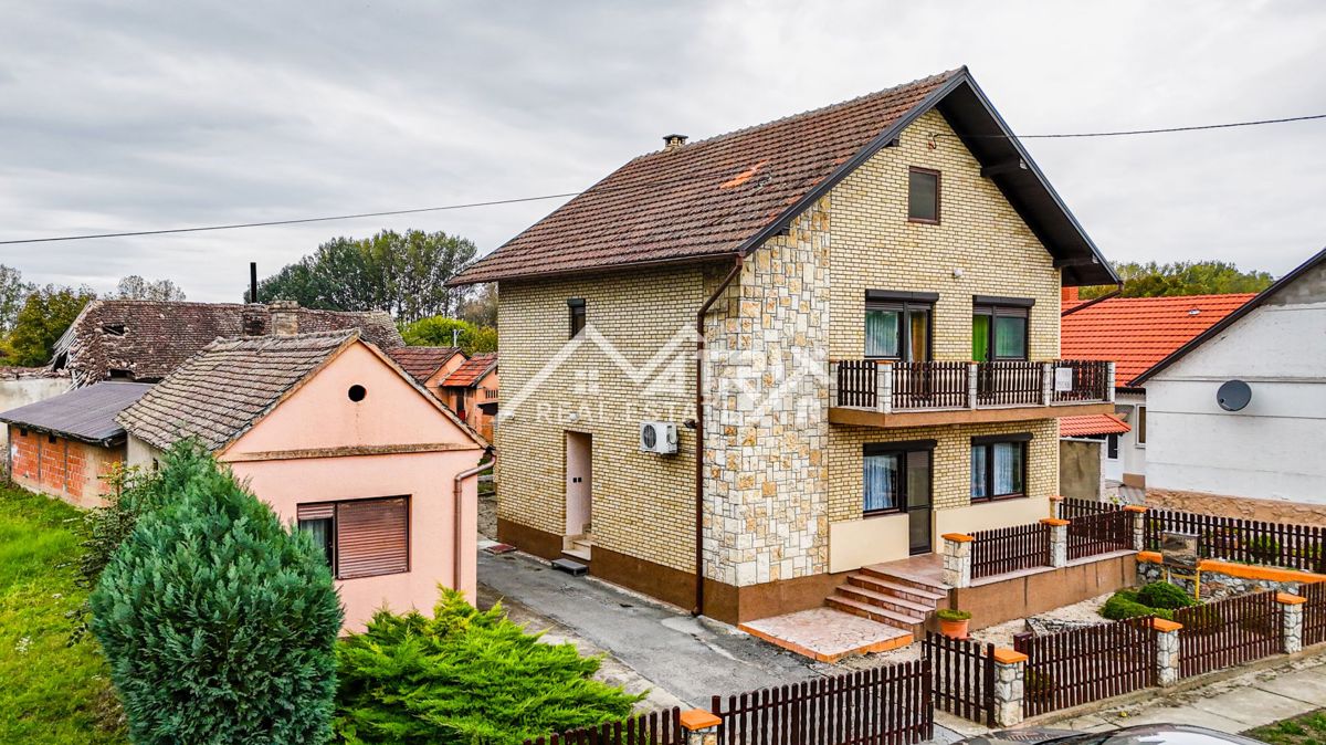 Hiša Bolman, Jagodnjak, 200m2