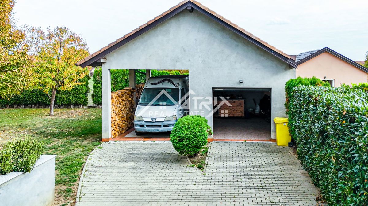 Hiša Centar, Vinkovci, 480m2