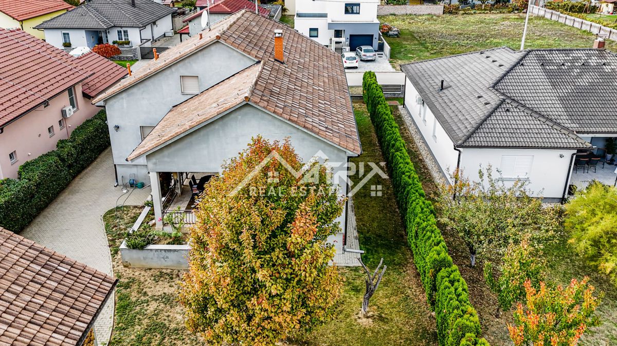 Hiša Centar, Vinkovci, 480m2