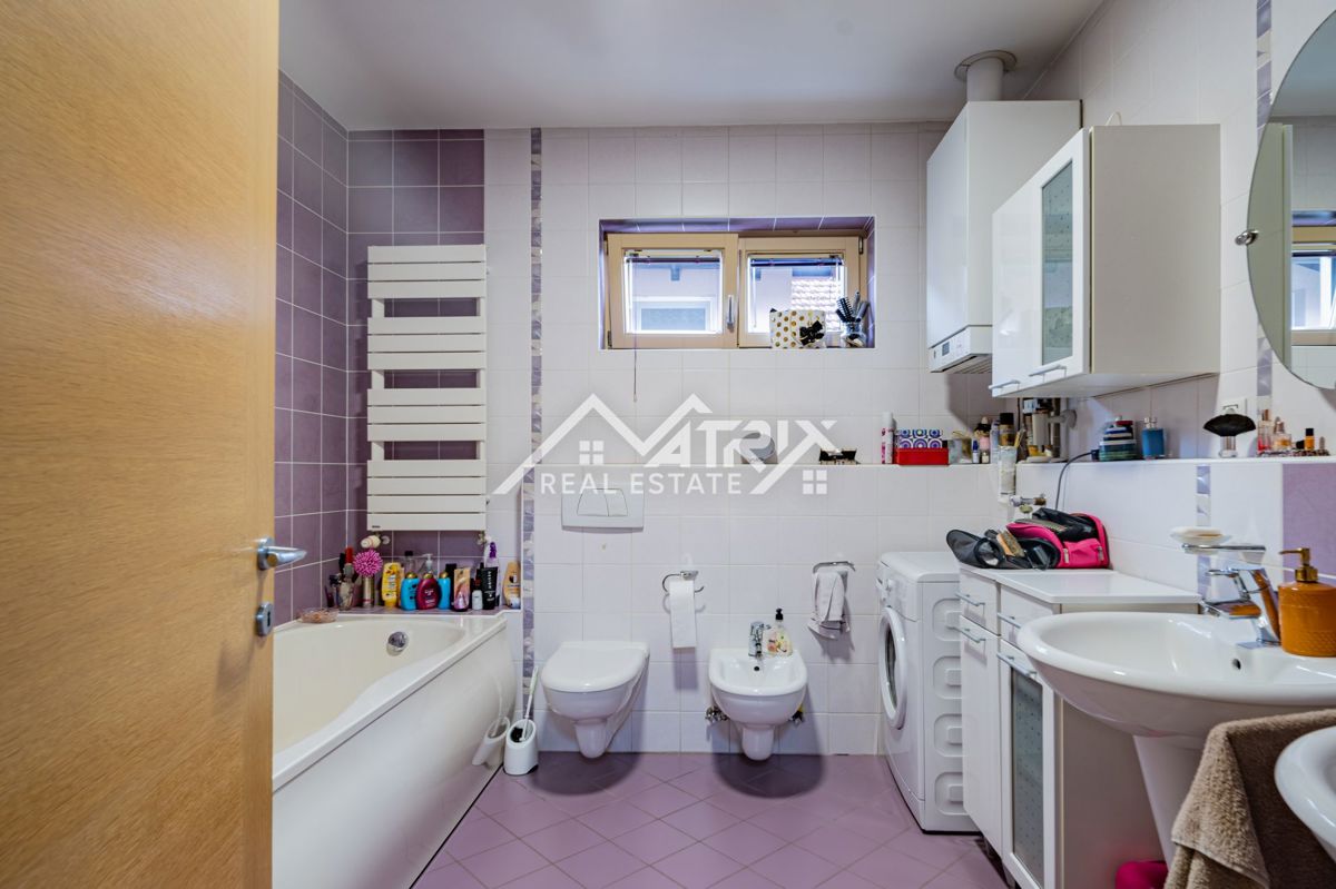 Hiša Centar, Vinkovci, 480m2