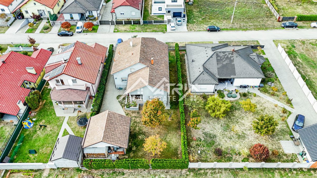 Hiša Centar, Vinkovci, 480m2