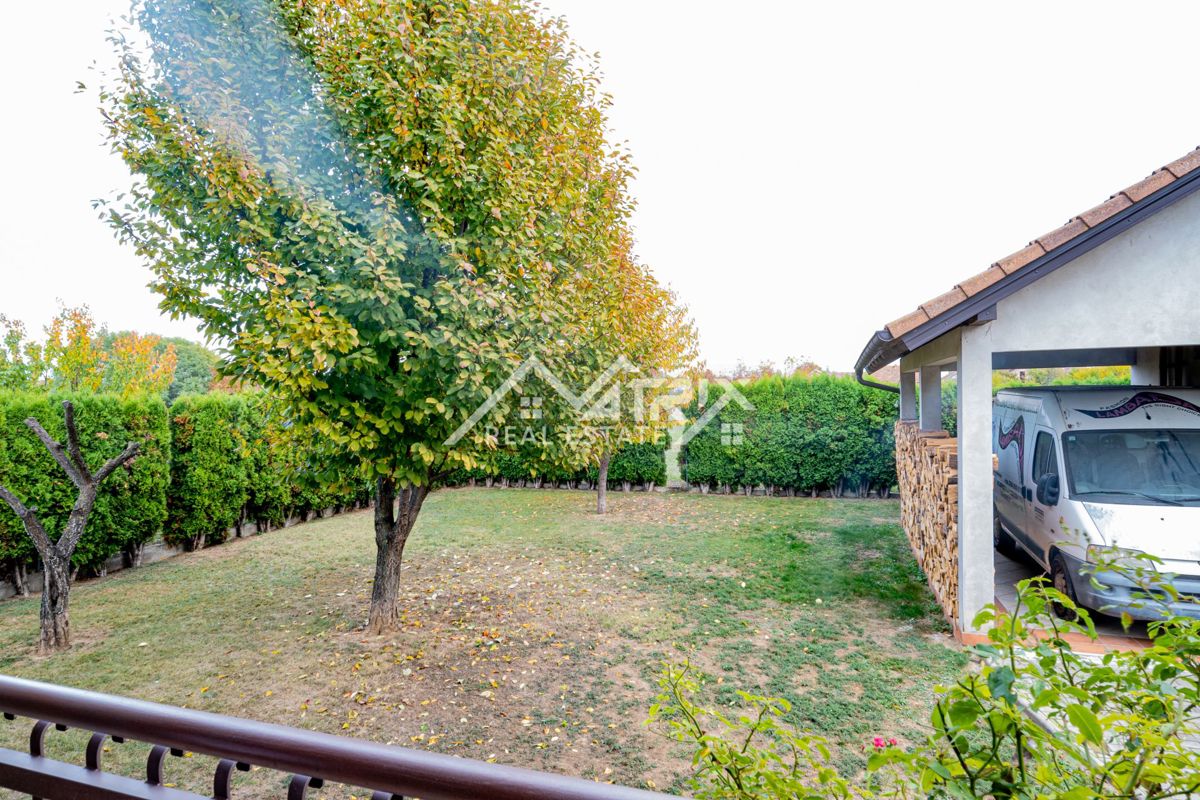 Hiša Centar, Vinkovci, 480m2