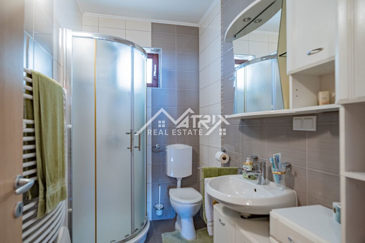 Hiša Bogdanovci, 280m2