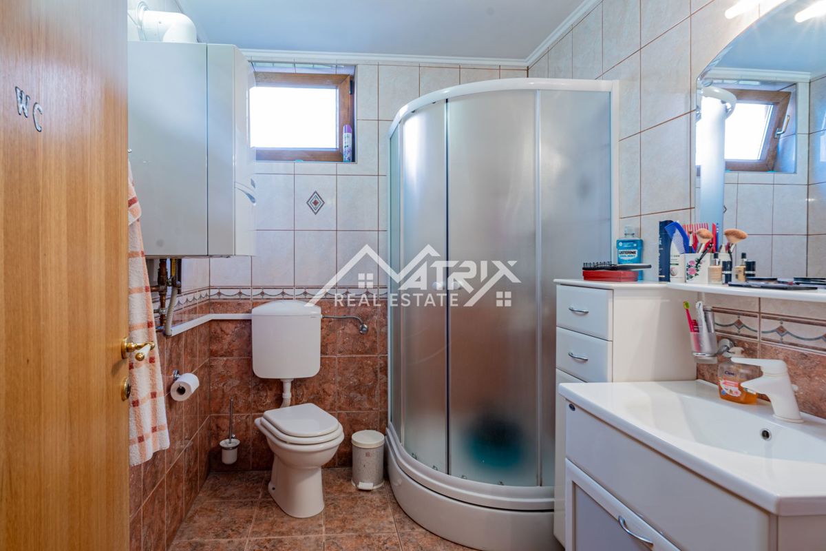 Hiša Bogdanovci, 280m2