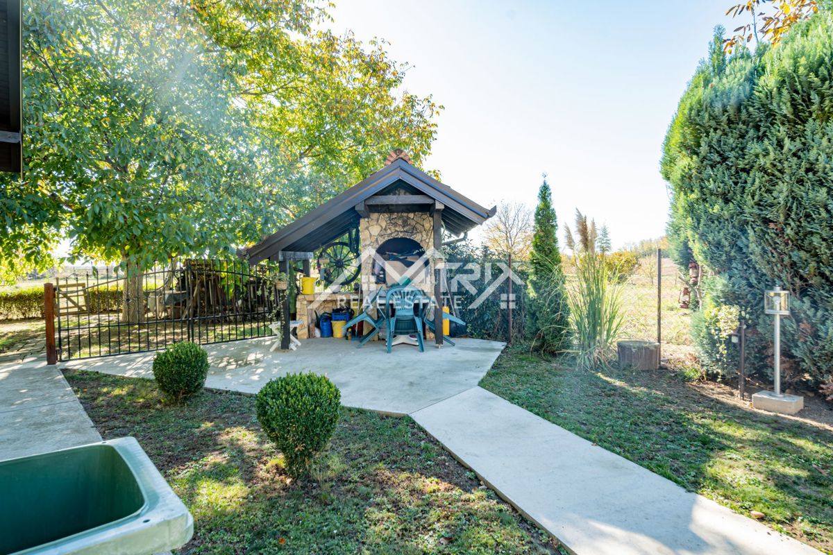 Hiša Bogdanovci, 280m2