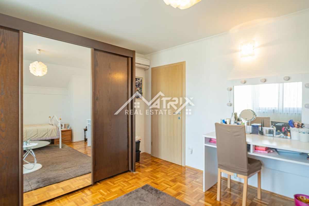 Hiša Bogdanovci, 280m2