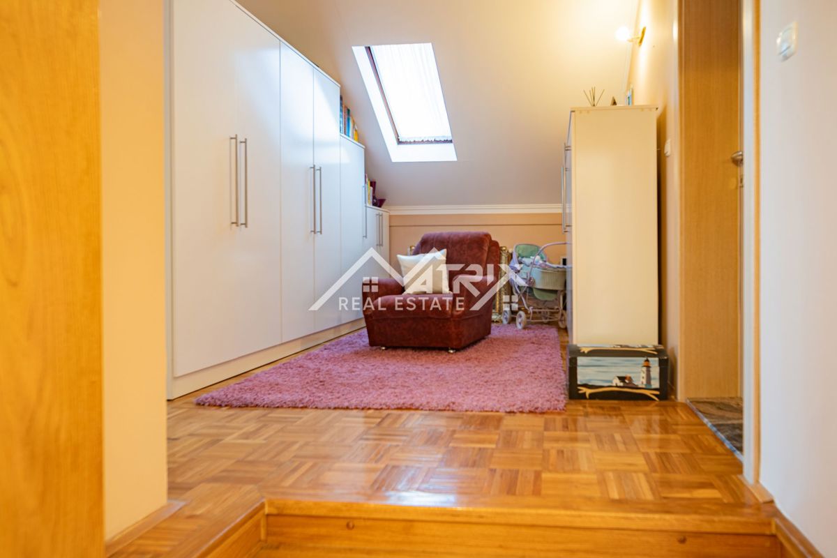 Hiša Bogdanovci, 280m2