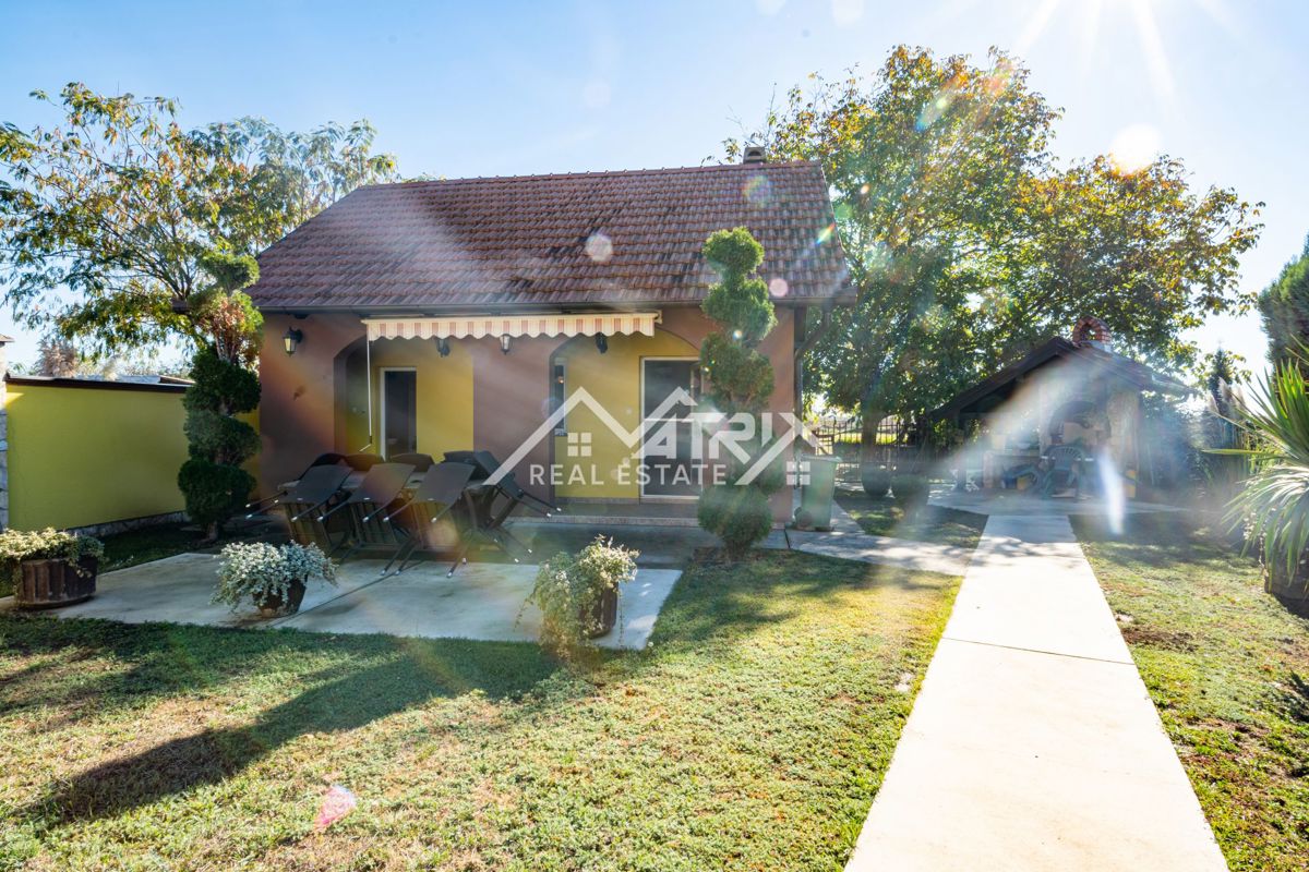 Hiša Bogdanovci, 280m2