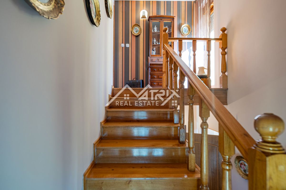 Hiša Bogdanovci, 280m2