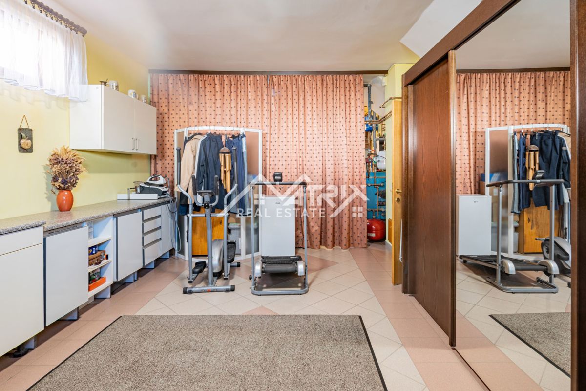 Hiša Bogdanovci, 280m2