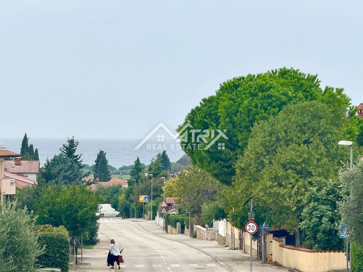 Novigrad, prekrasen in kakovosten stan s pogledom na morje