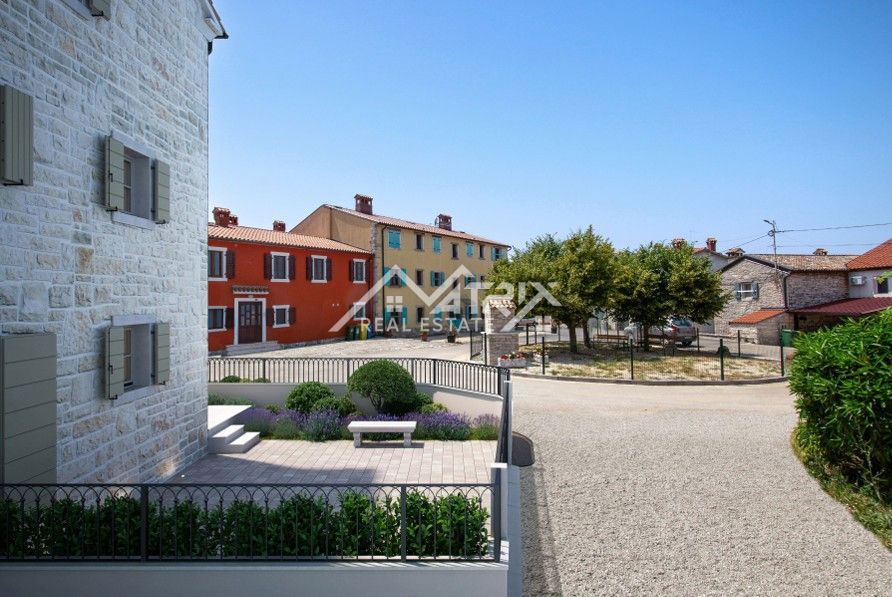 Buje okolica, kamnita hiša s projektom prenove