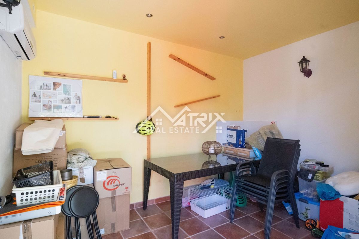 Novigrad Karpinjan, pritličje družinske hiše z dvema apartmajema