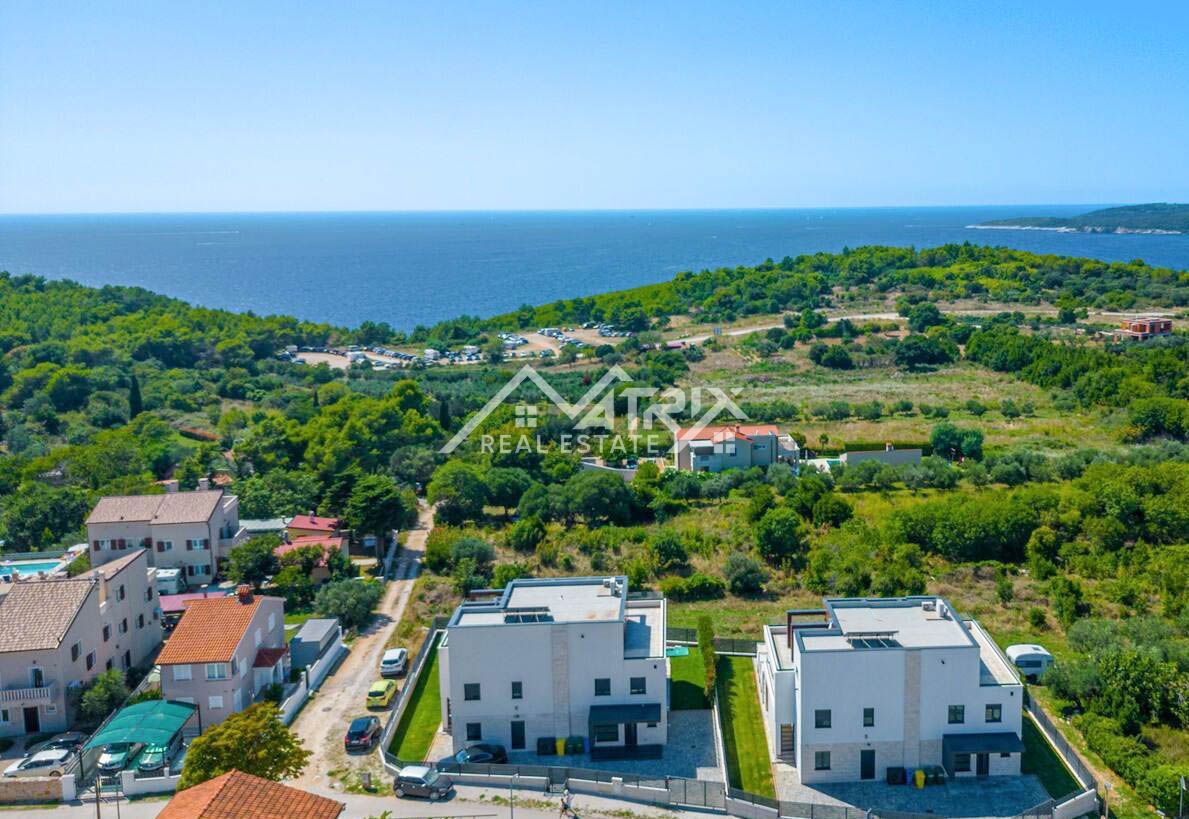 Okolica Medulina, vila z bazenom in pogledom na morje