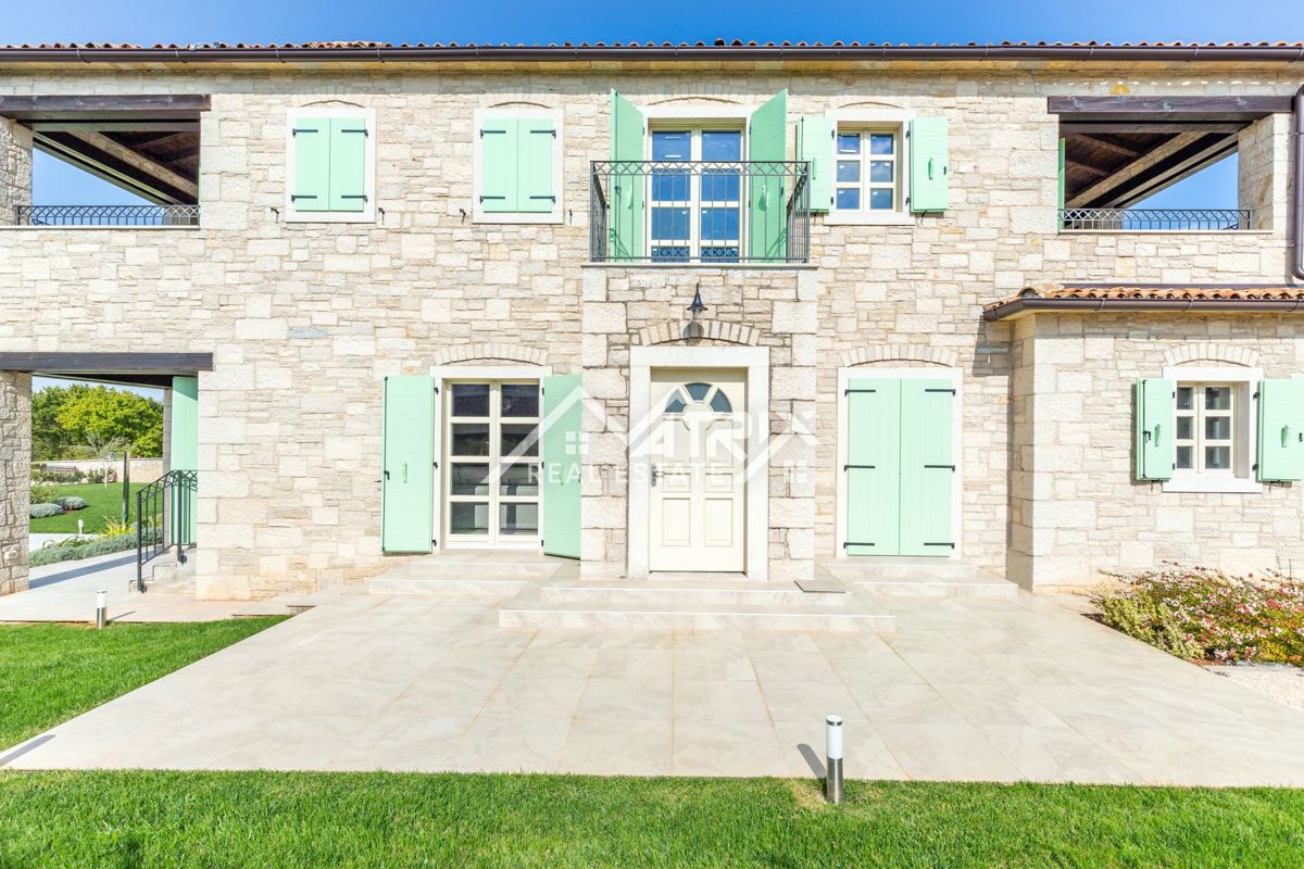 Poreč - Moderno opremljena rustikalna istrska vila