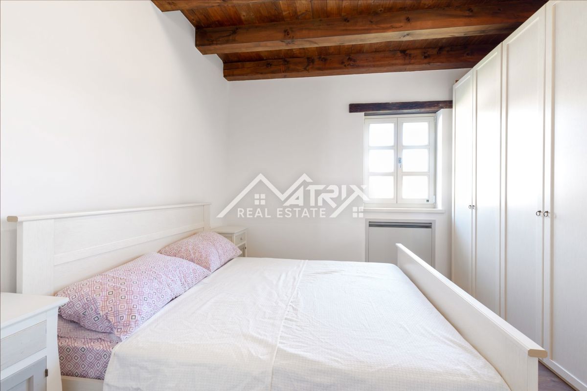 Poreč - Moderno opremljena rustikalna istrska vila