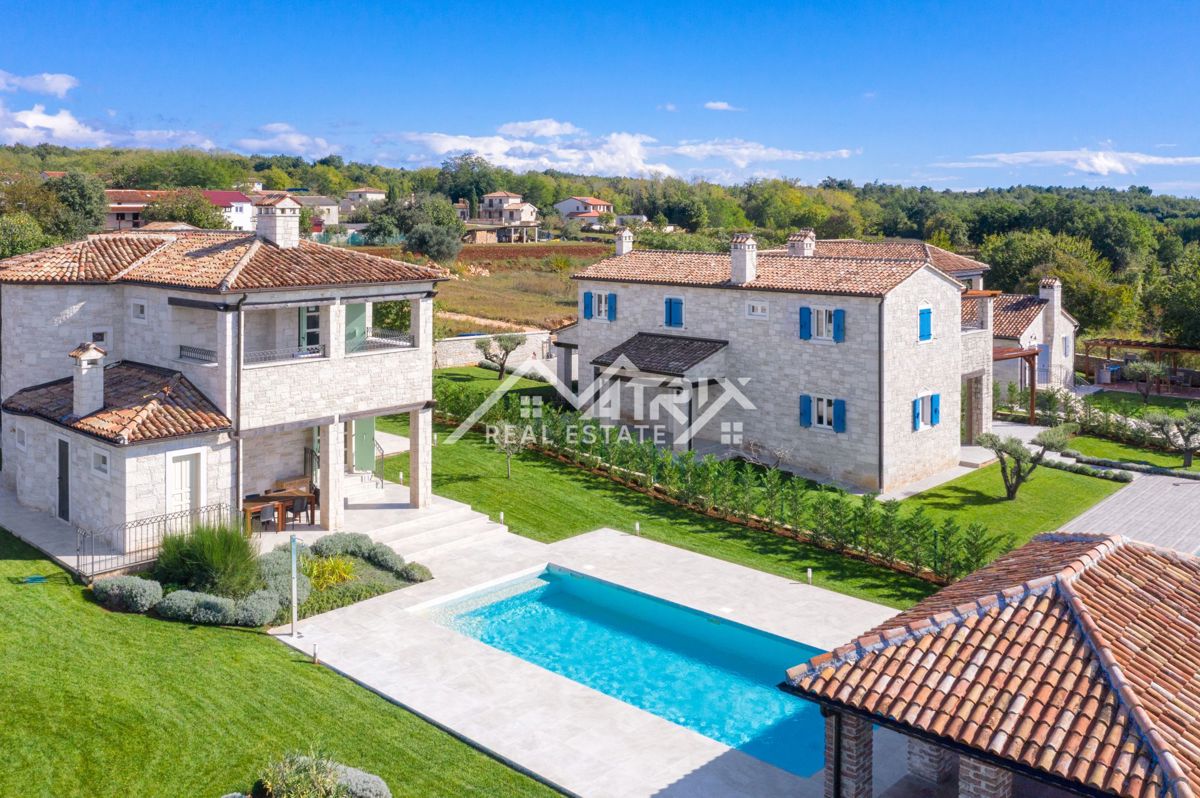 Poreč - Moderno opremljena rustikalna istrska vila