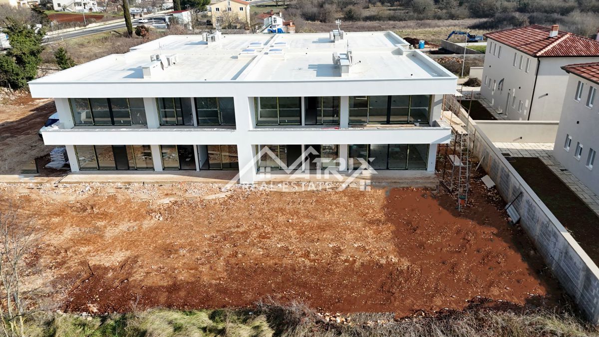 Rovinj okolica, udobno in sončno stanovanje v pritličju