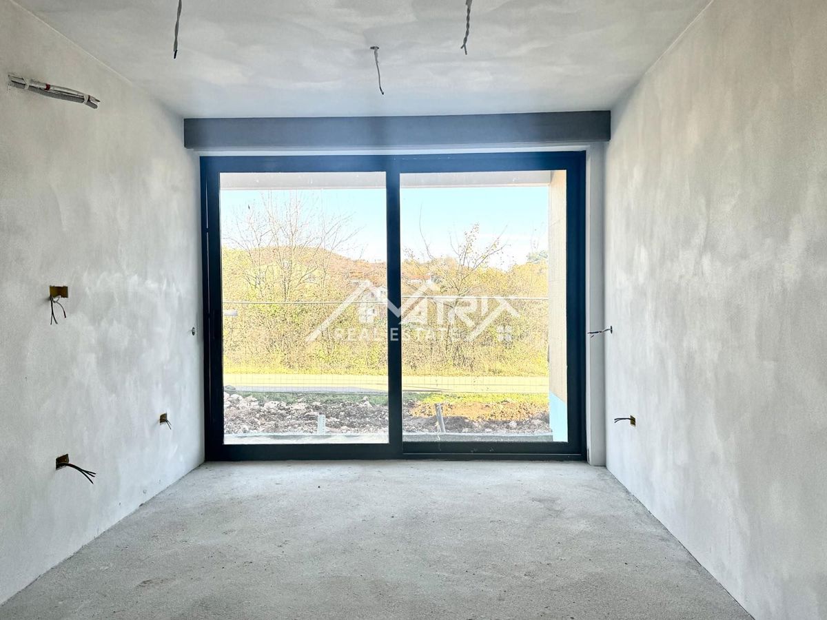 Rovinj okolica, udobno in sončno stanovanje v pritličju