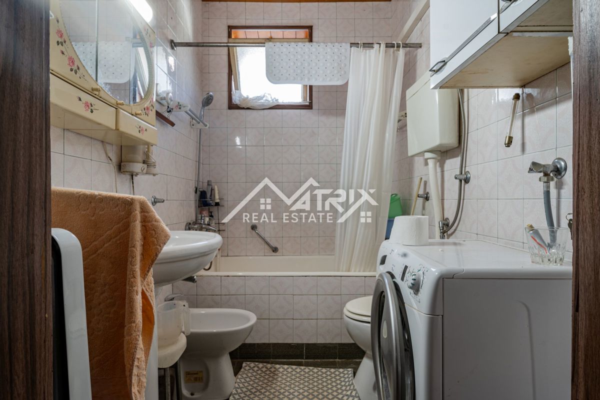 Hiša Valpovo, 247m2