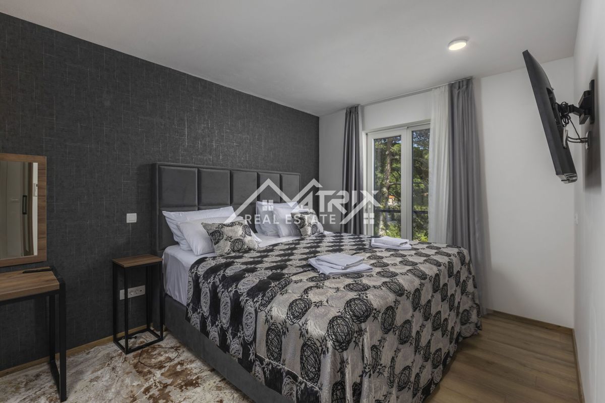 Okolica Opatije, luksuzna vila z bazenom in pogledom na morje!