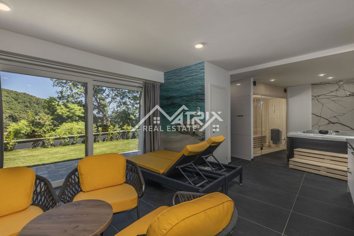 Okolica Opatije, luksuzna vila z bazenom in pogledom na morje!
