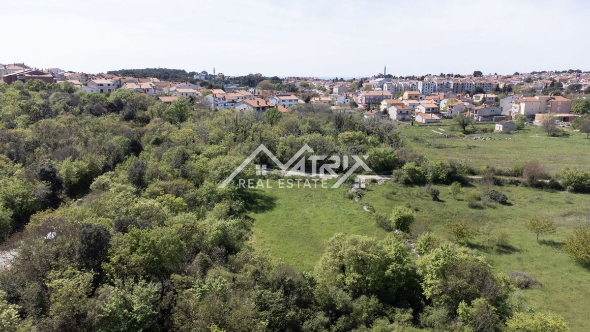 Rovinj, Gradbena parcela na obrobju mesta