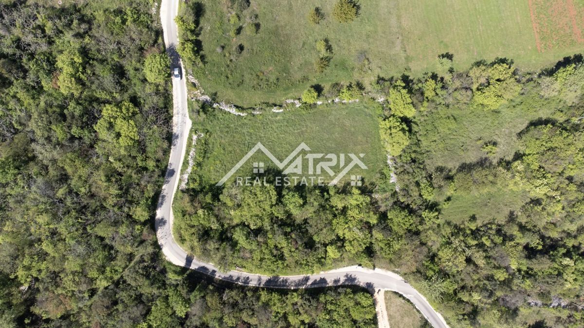 Rovinj, Gradbena parcela na obrobju mesta