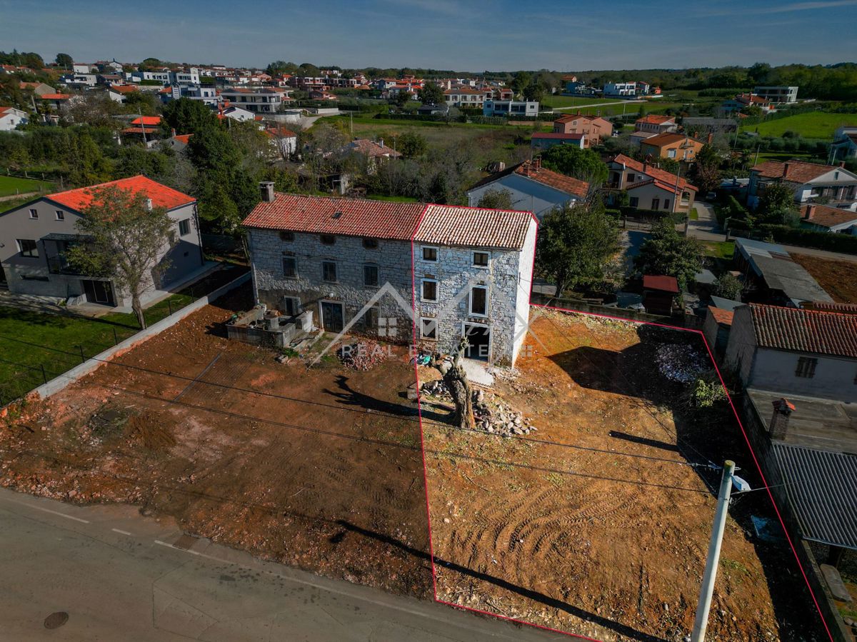 Poreč okolica, kamnita hiša za obnovo