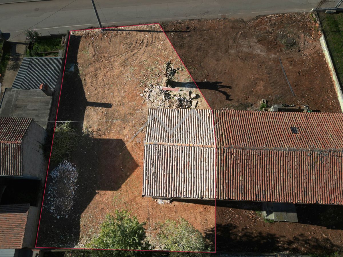 Poreč okolica, kamnita hiša za obnovo