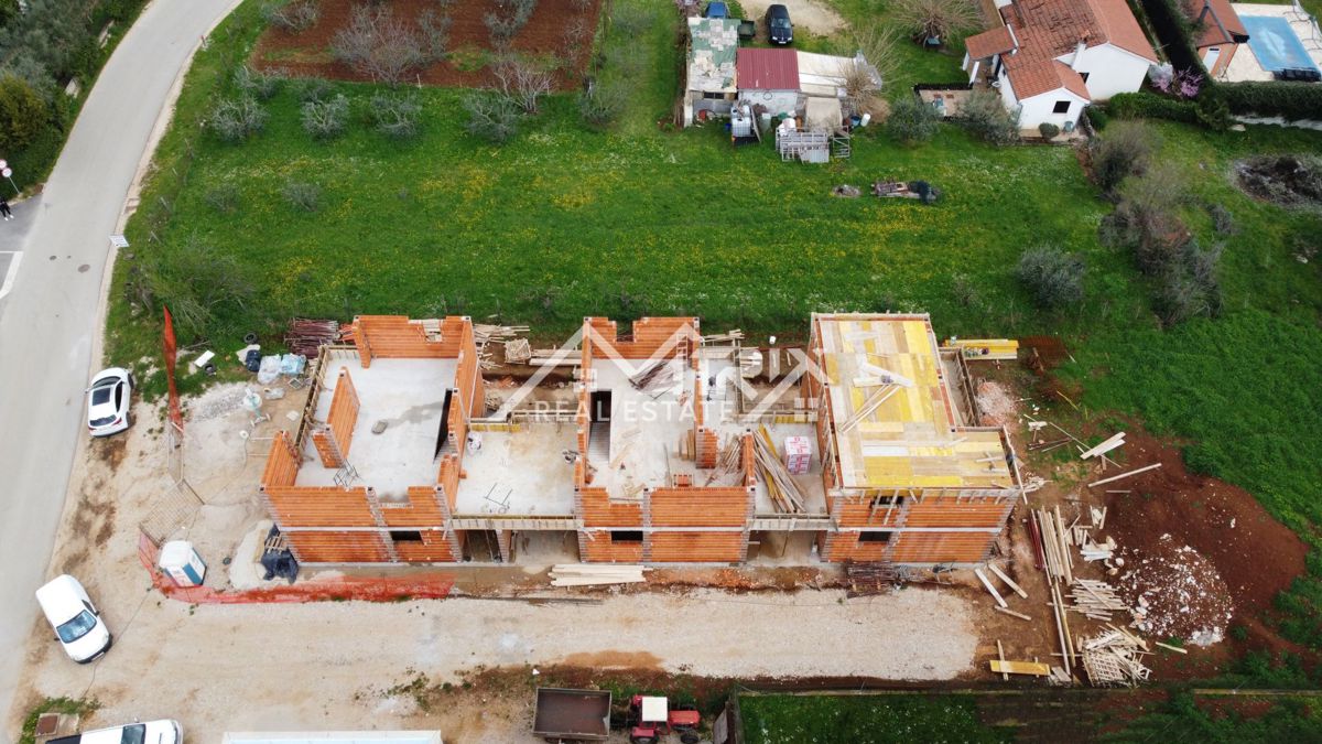 Poreč, moderna hiša 2 km od morja in centra mesta