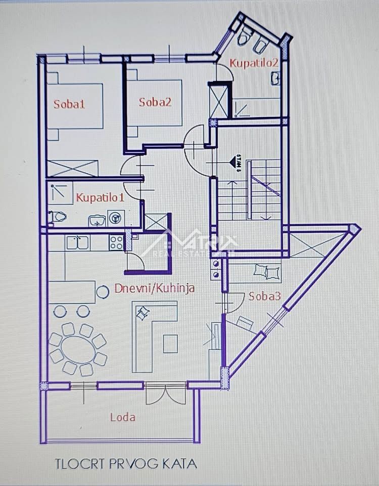 Pula, trosobno stanovanje z ložo in parkiranjem blizu bolnišnice