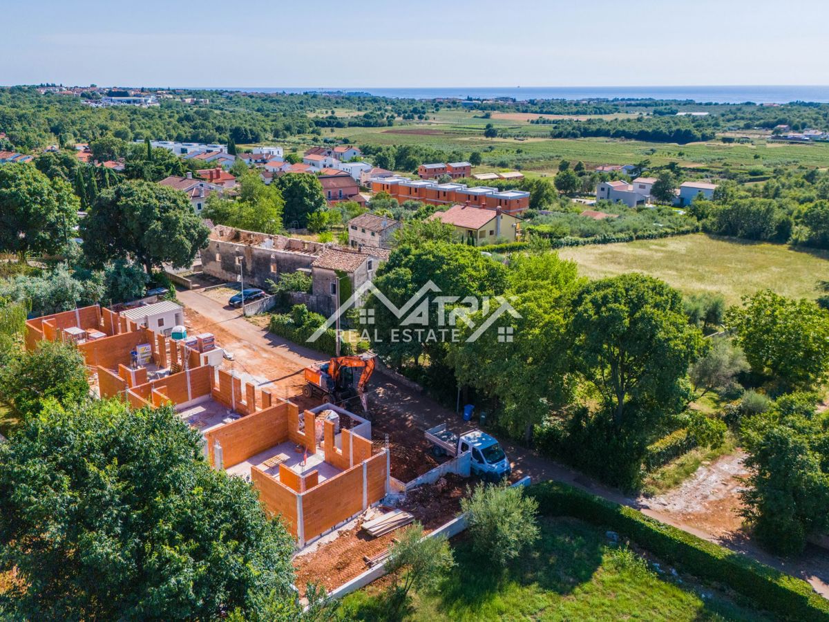 Poreč, moderna novogradnja v bližini morja in centra mesta