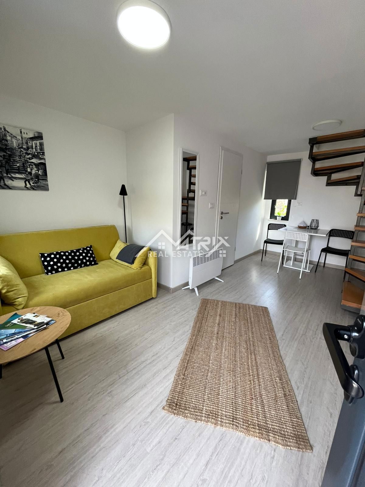 Medulin, prenovljena kamnita hiša 82 m2, 500 m od morja